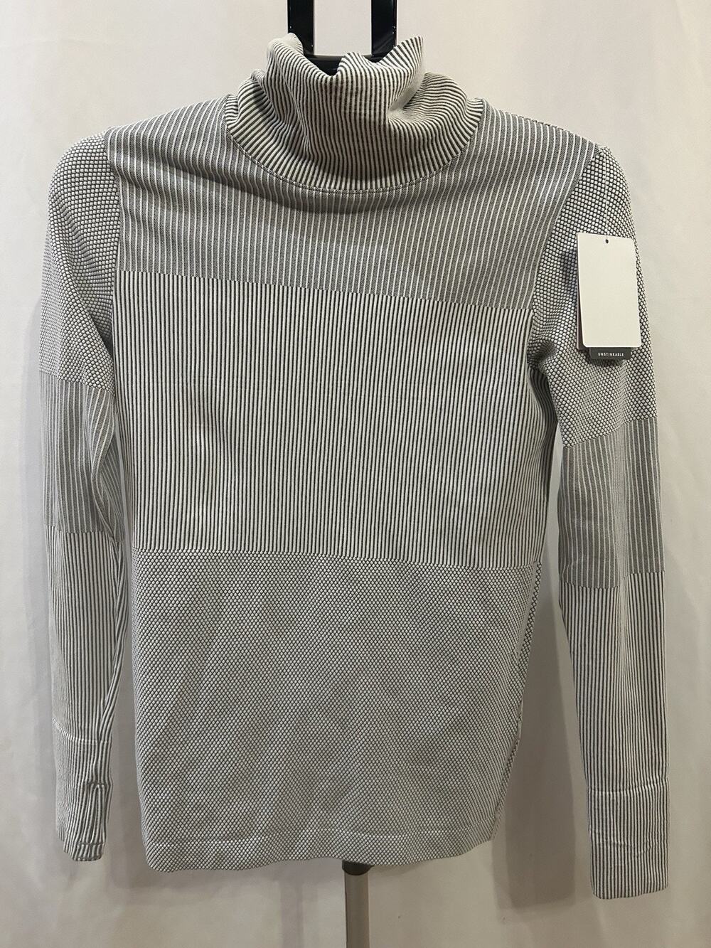 NWT Athleta Flurry Base Layer Turtleneck Light Women's size S